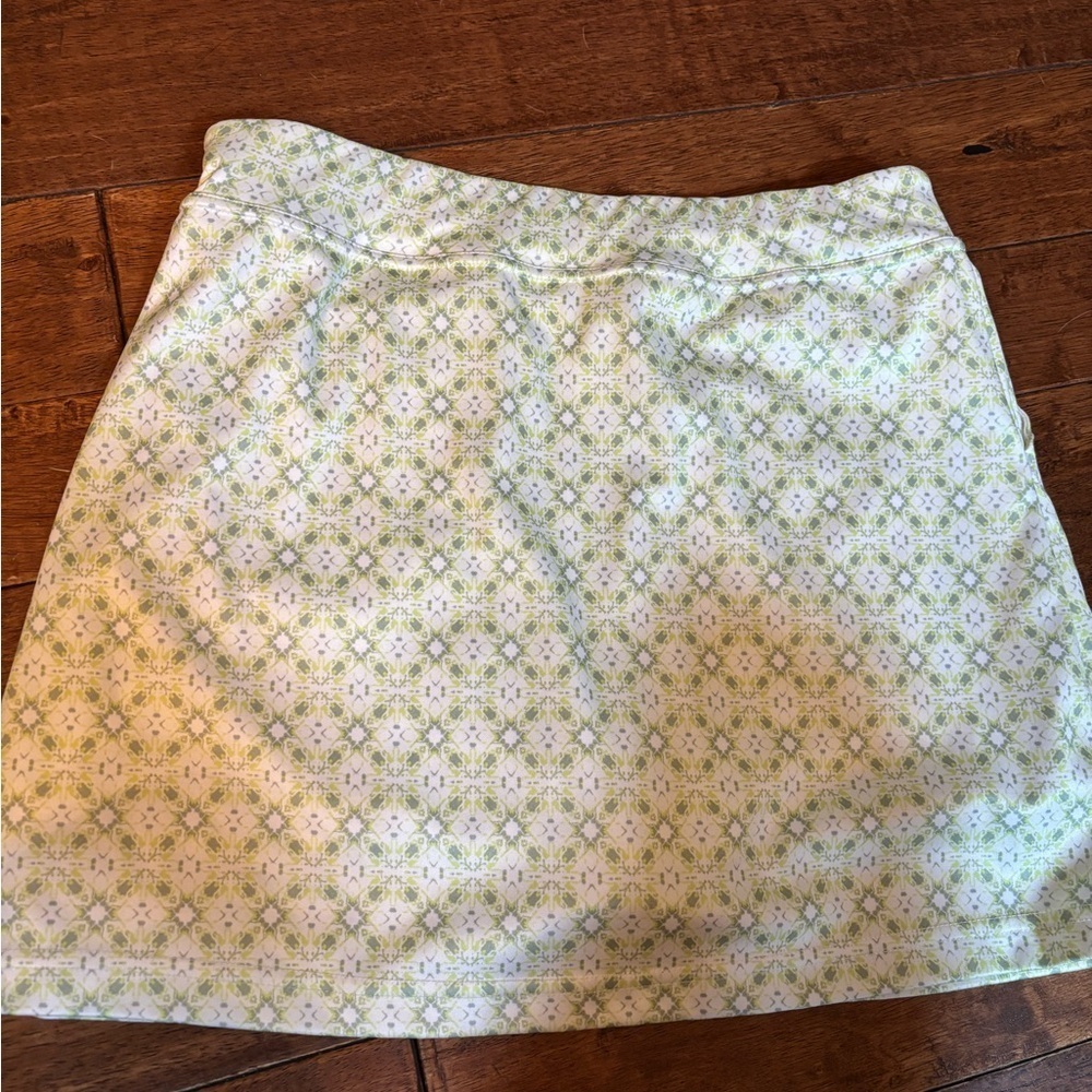 Woman’s PGA Tour green sunflux mini skort sz M - Picture 4 of 5